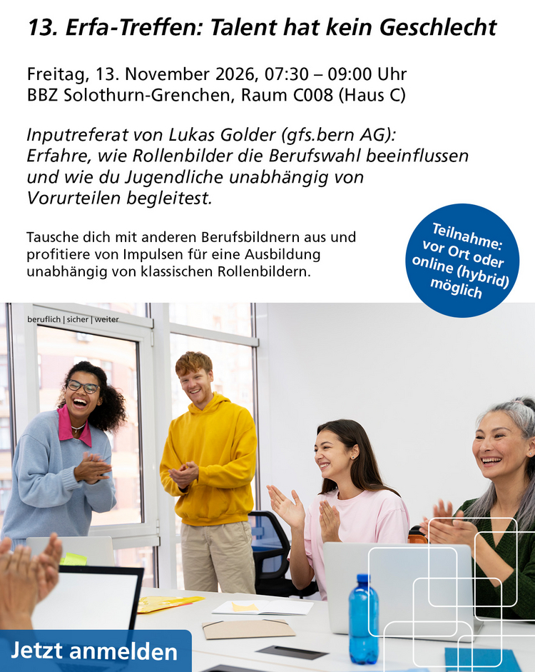 Einladung Erfa Treff 13. - Menschen beim applaudieren